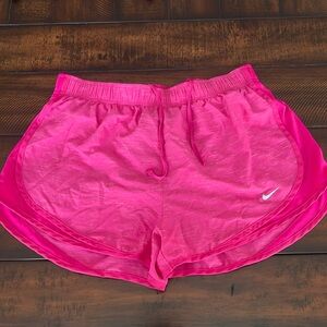 Nike Women’s Tempo Running Shorts ‘Fireberry’ Hot Pink Size Large